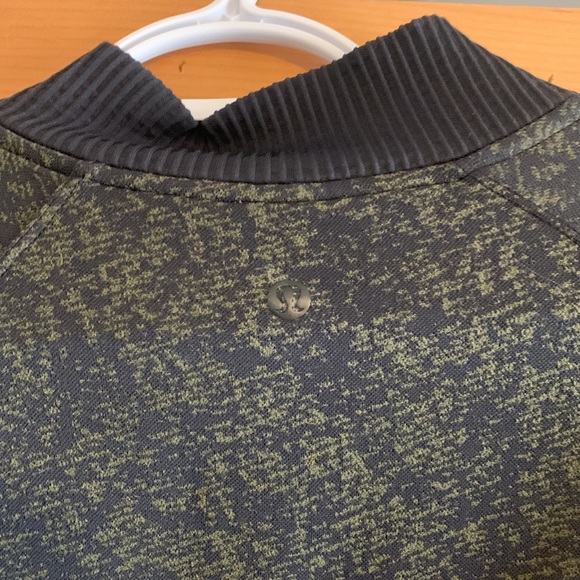 Lulu zip up - Picture 3 of 3